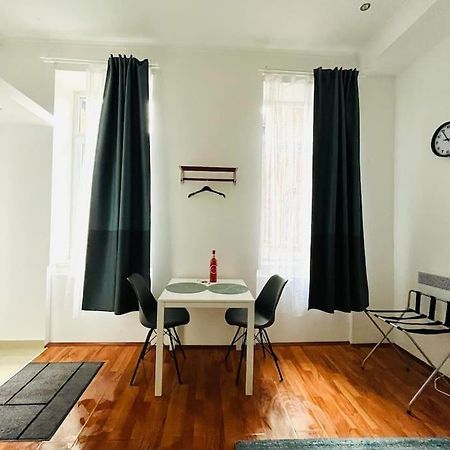 Kazy8 New Life Apartment Budapest Kültér fotó